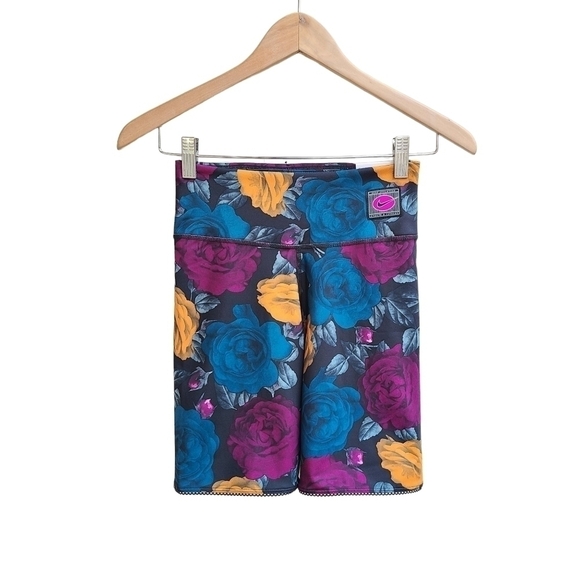 Nike One Icon Clash Dark Floral Tight Shorts, Size XS - Picture 4 of 13